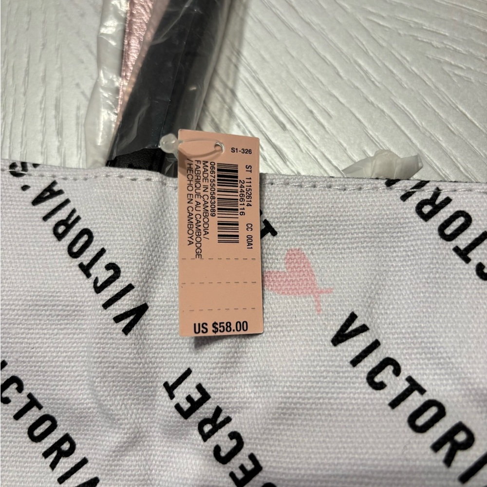 NWT Victoria’s Secret Large Tote Bag Logo White Black Pink Hearts Weeken… - Picture 5 of 12
